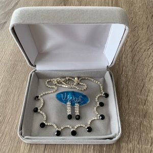 Necklace and earrings set